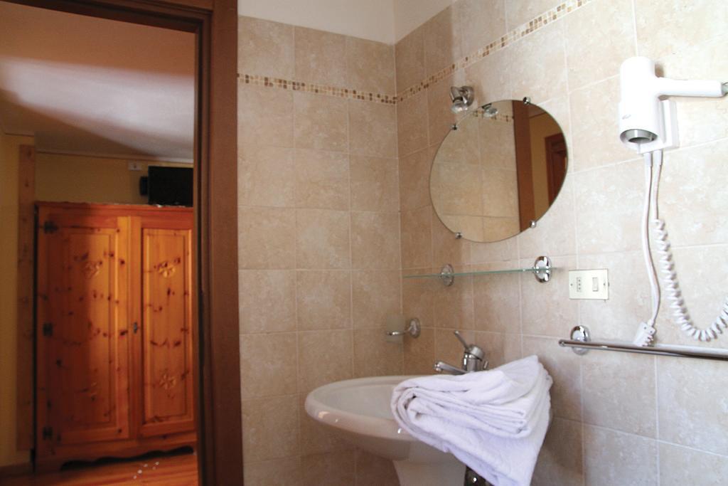Green Hotel Herbetet Конь Номер фото